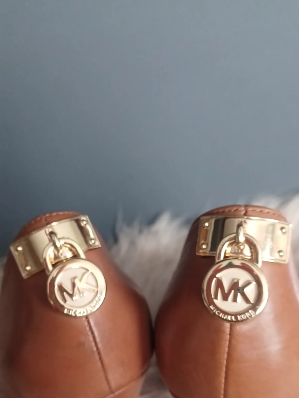 Michael Kors Ekegant Leather Pumps